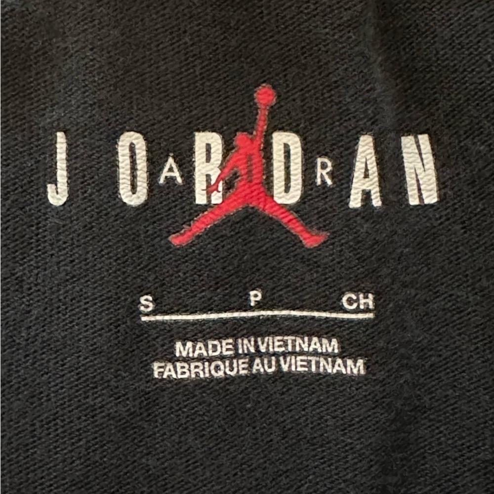 Nike Air Jordan Flight Essentials Holiday Black Red T Shirt Santa Feet Small - Picture 4 of 4
